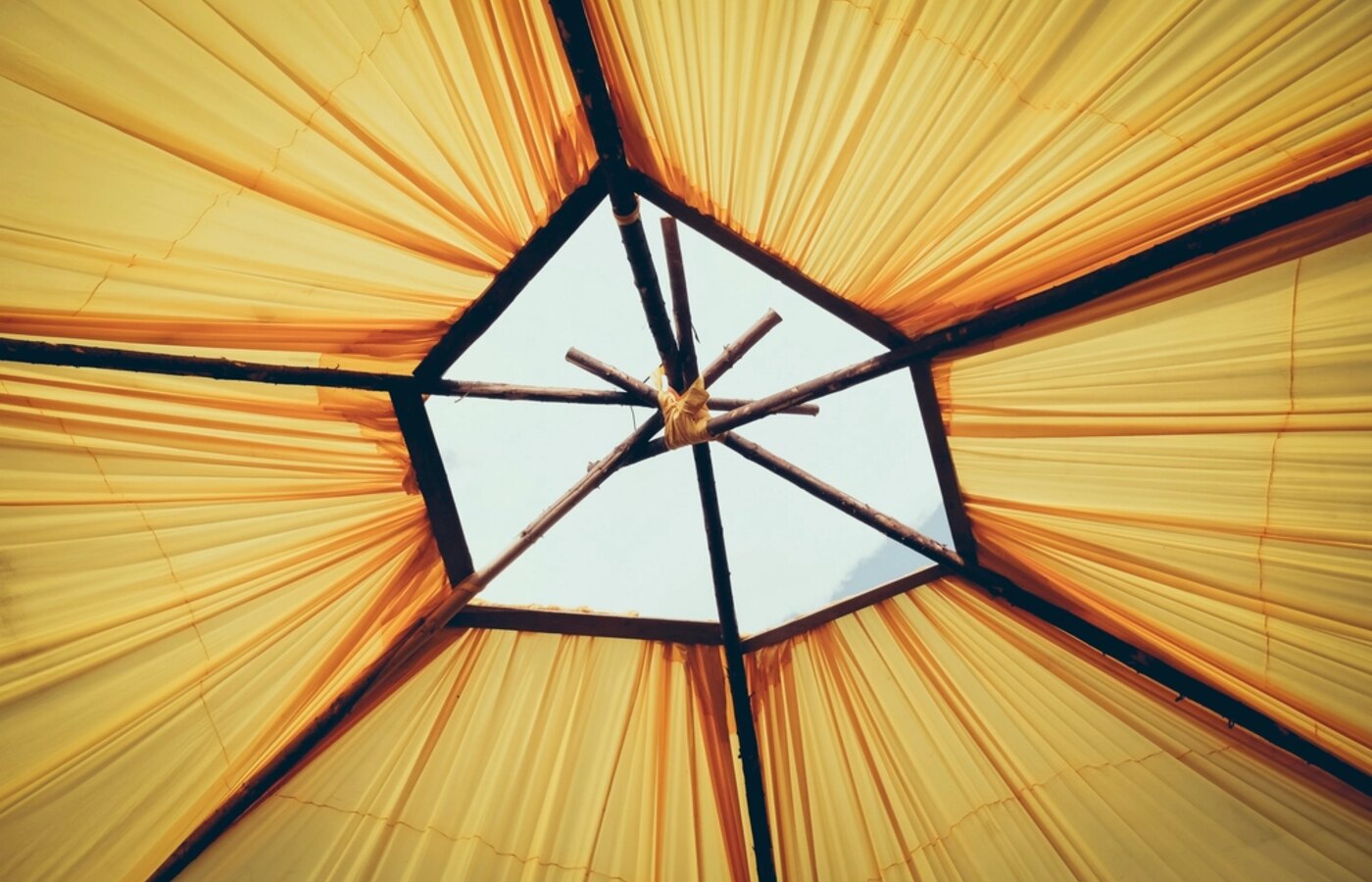 Pop-Up Canopy / Instant Gazebo