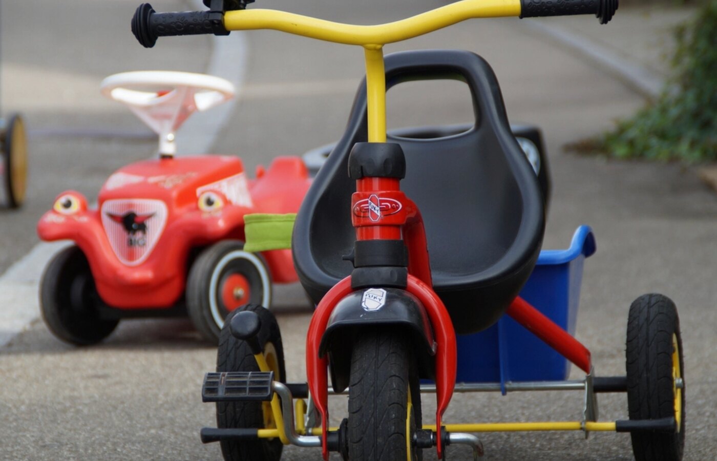 Kids Ride-On / Outdoor Toy Assembly
