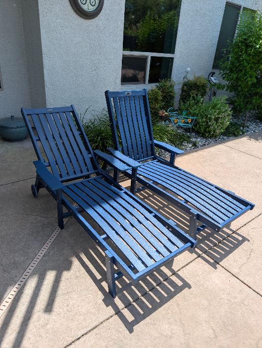 Outdoor Chaise Lounges