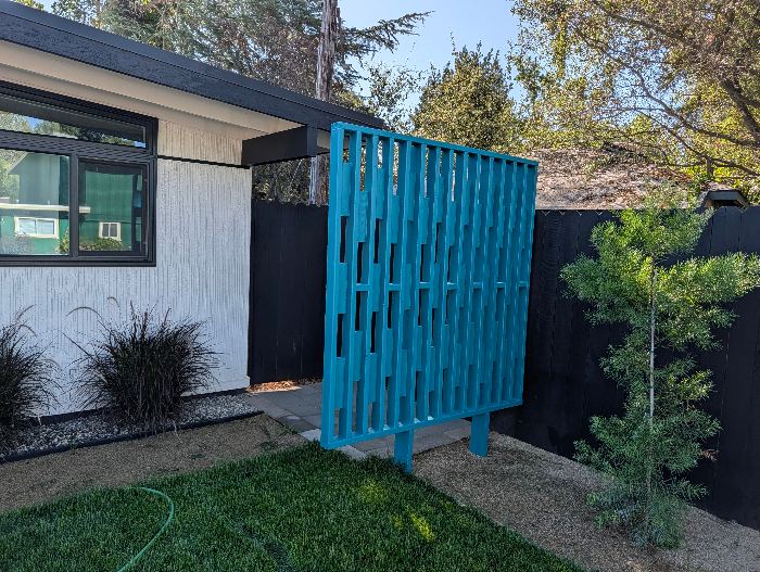 Outdoor Privacy Screen