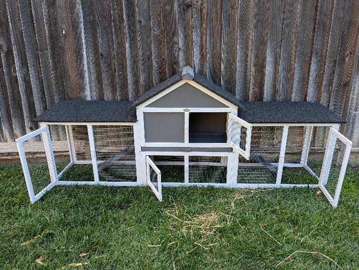 Outdoor Rabbit Hutch