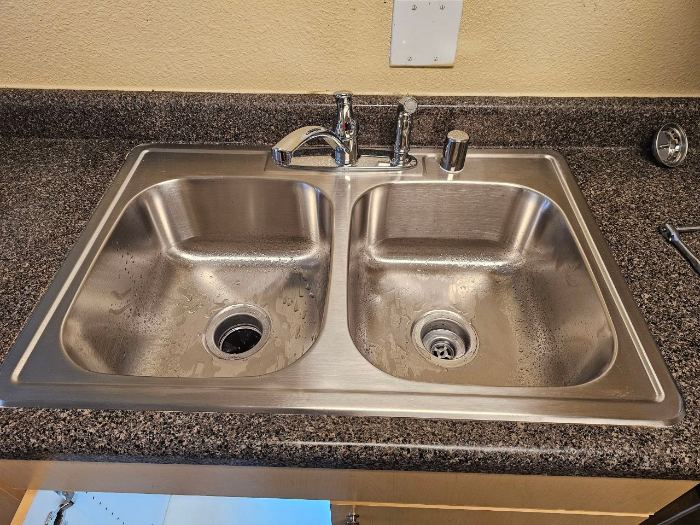 Double Bowl Kitchen Sink
