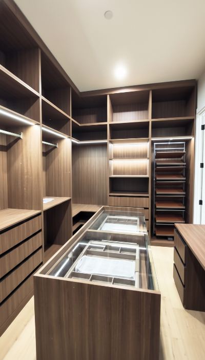 Custom Walk-In Closet