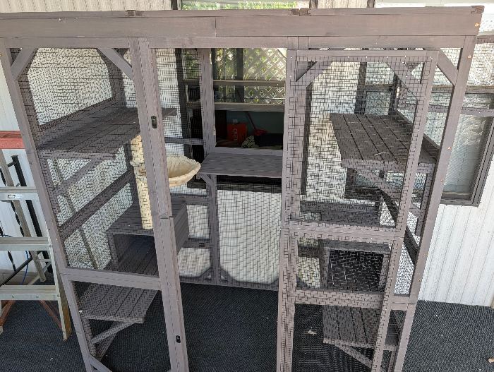 Outdoor Cat Enclosure