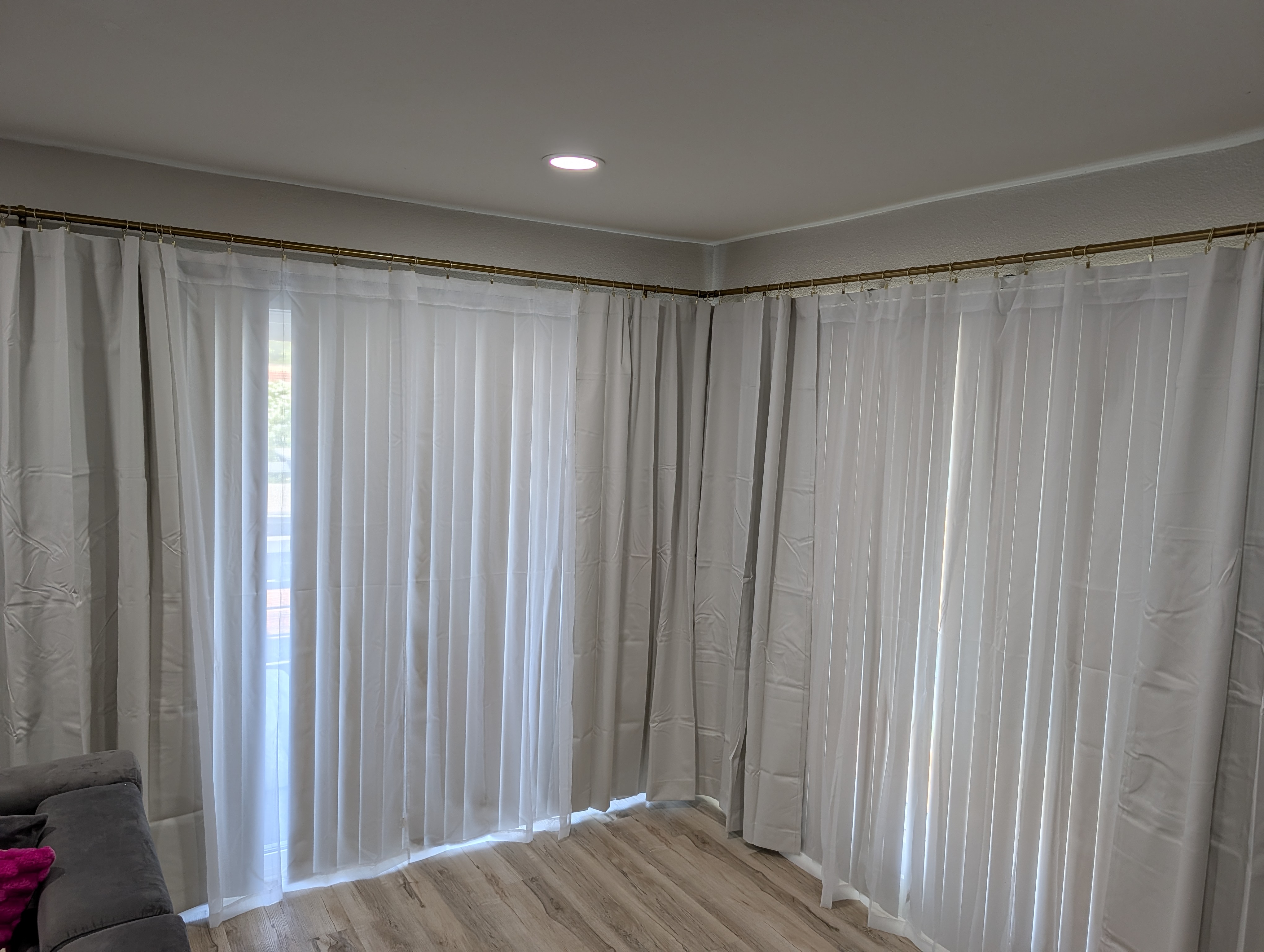 Curtain Rods, Blinds & Shades